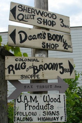 Local business signs in Jamesport, MO (Scarborough photo)