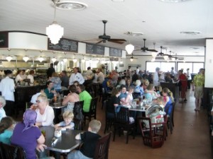 Monument Cafe interior in Georgetown TX (photo by Sheila Scarborough)