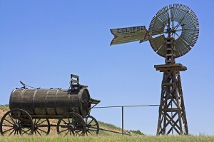Eclipse Windmill and horsedrawn water tank at the National Ranching Heritage Center in Lubbock TX (courtesy West Texan on Flickr CC)
