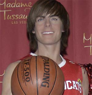 High School Musical Star Zac Efron Gets Waxed In Vegas