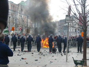2006 dublin riots with garda and a bonfire